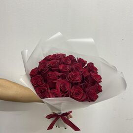 Роза бордо